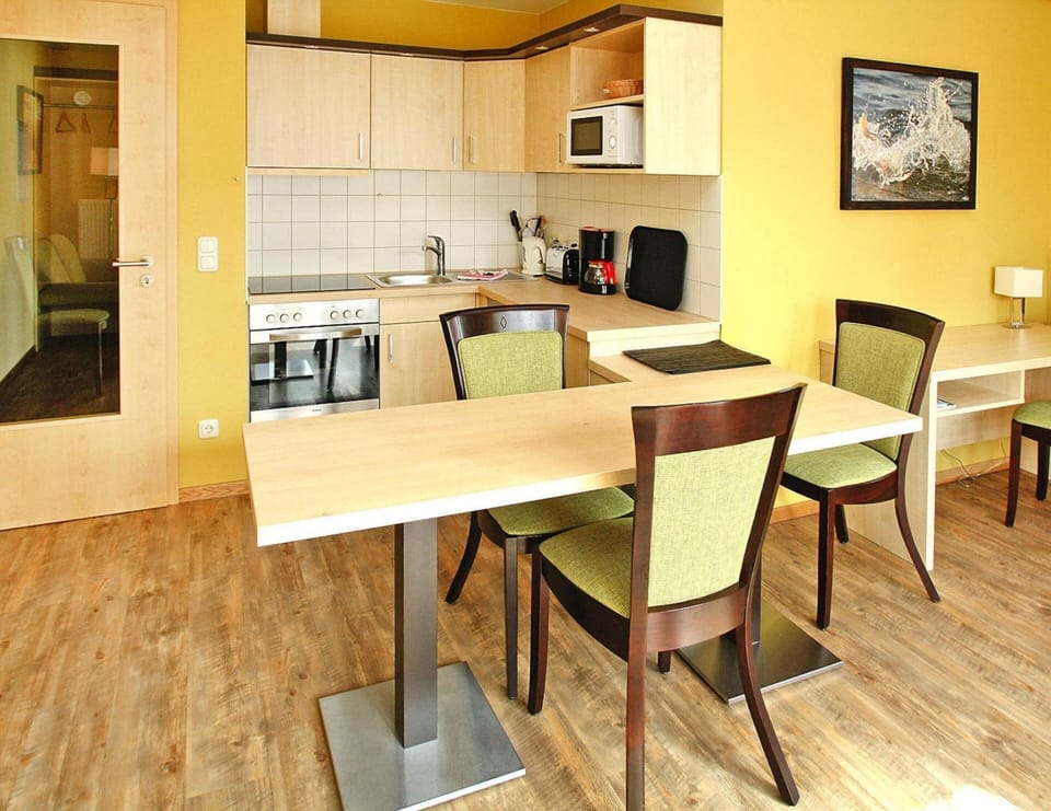 Apartment | Dining