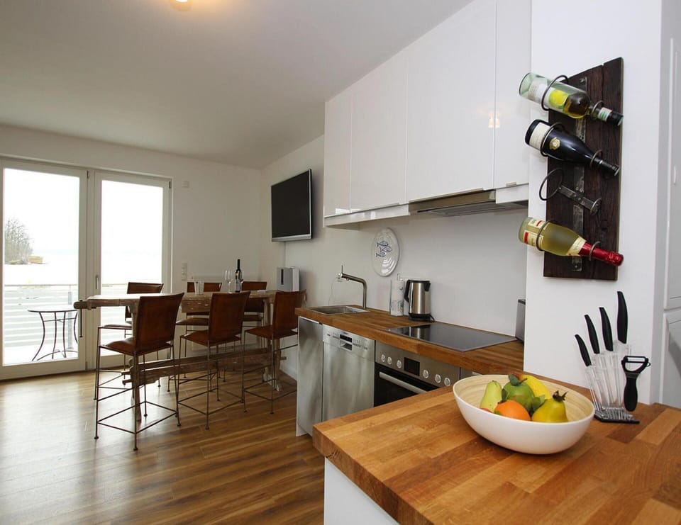 Apartment | Private kitchen | Electric kettle, toaster, highchair