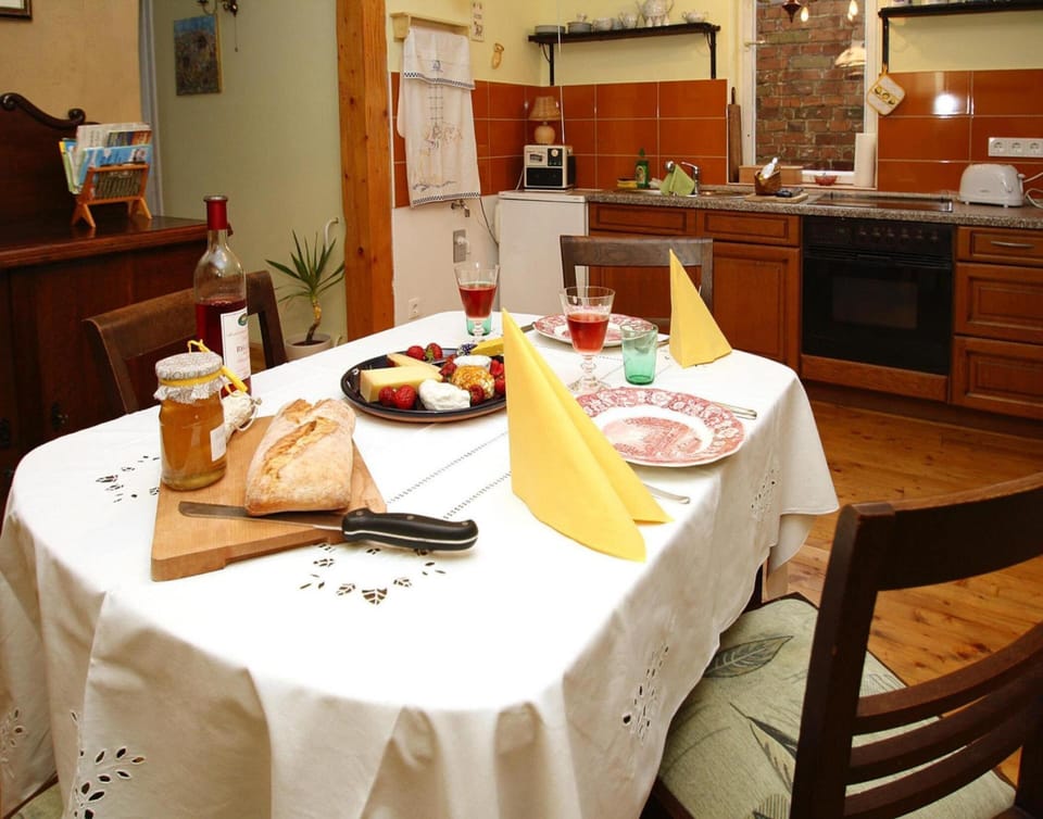Apartment | Dining