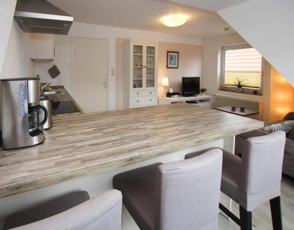 Apartment | Dining