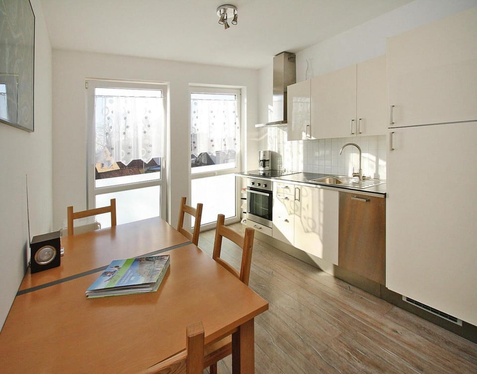 Apartment | Dining