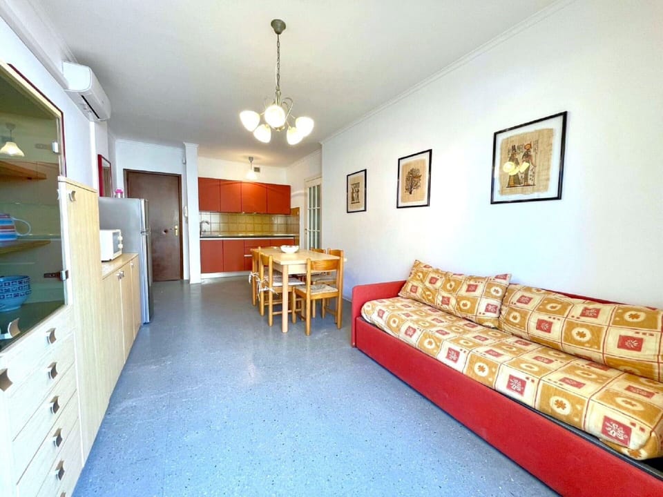 Apartment | Dining