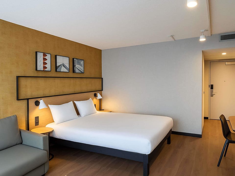 Premium Room, 1 Double Bed with Sofa bed | Premium bedding, pillowtop beds, in-room safe, desk