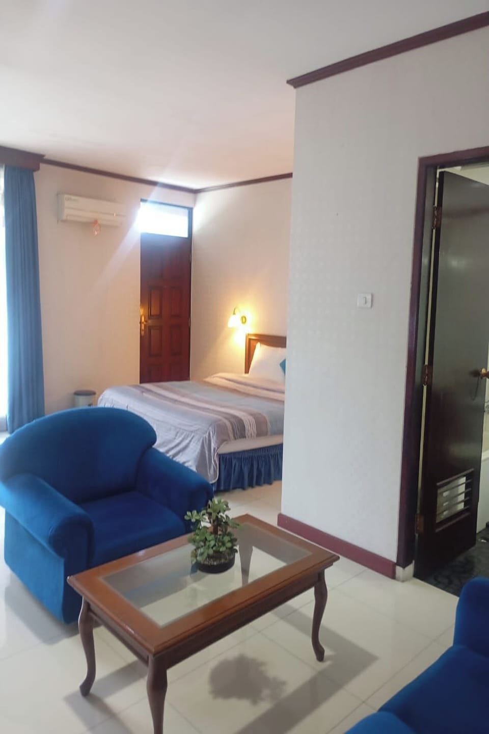 Studio Suite | Desk, free WiFi, bed sheets