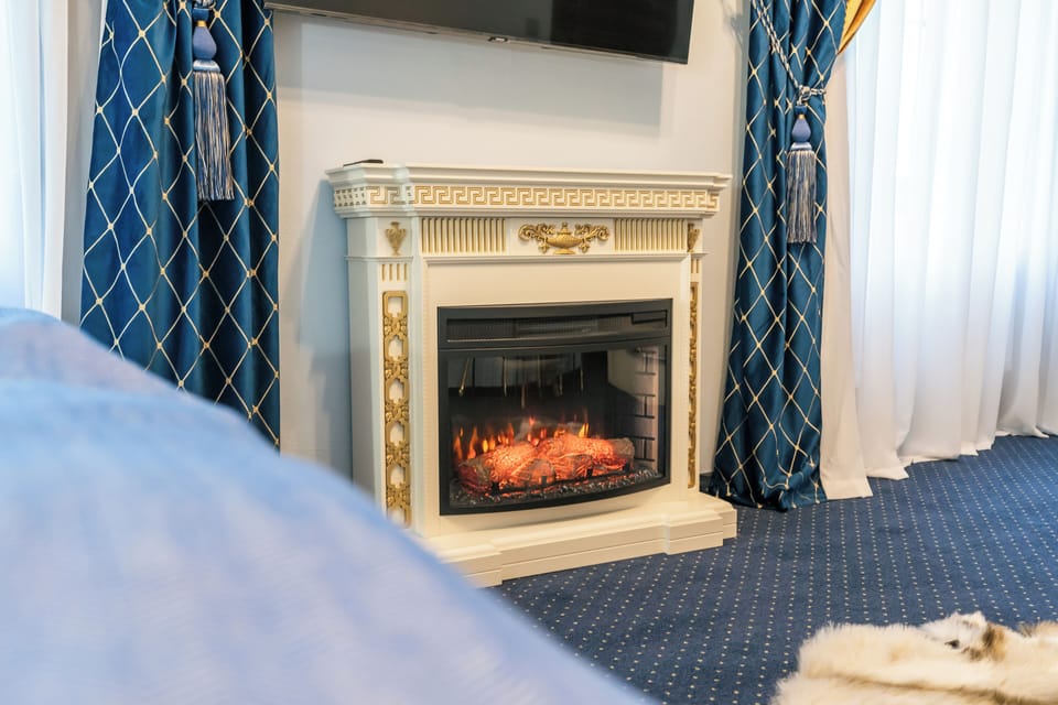 Deluxe Double Room, 1 Queen Bed with Sofa bed, Park View | WiFi (free)