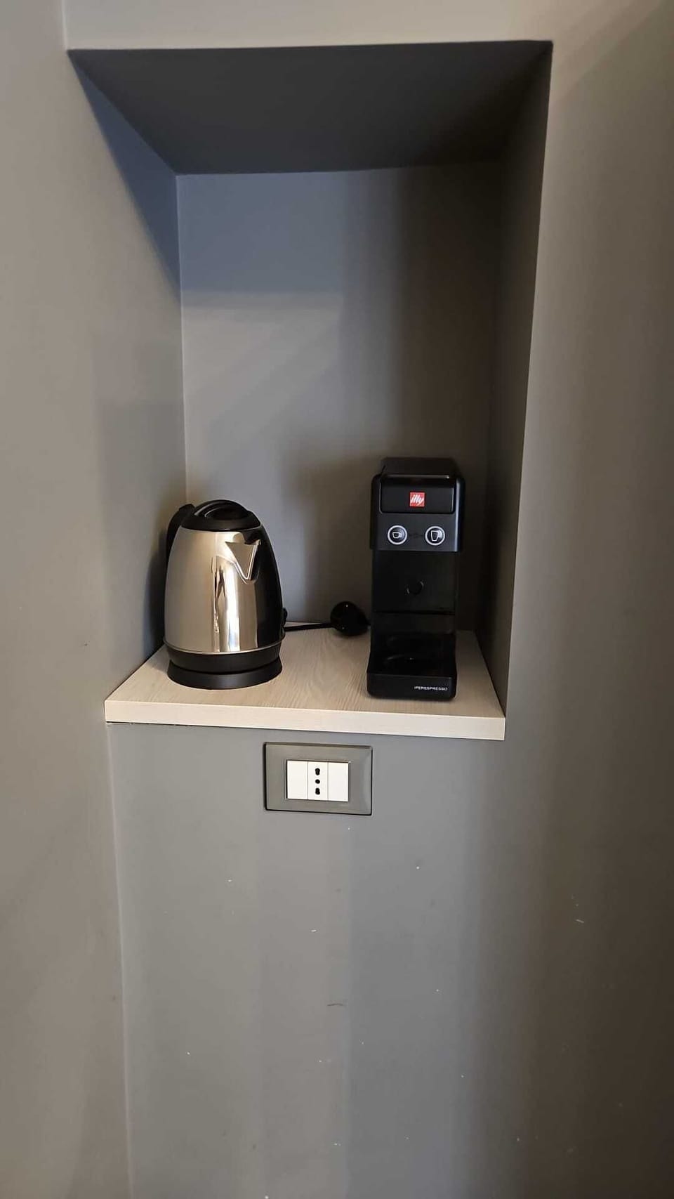 Standard Triple Room, City View | In-room safe, individually decorated, individually furnished