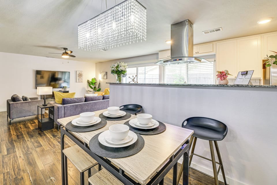 House (4 Bedrooms) | Interior