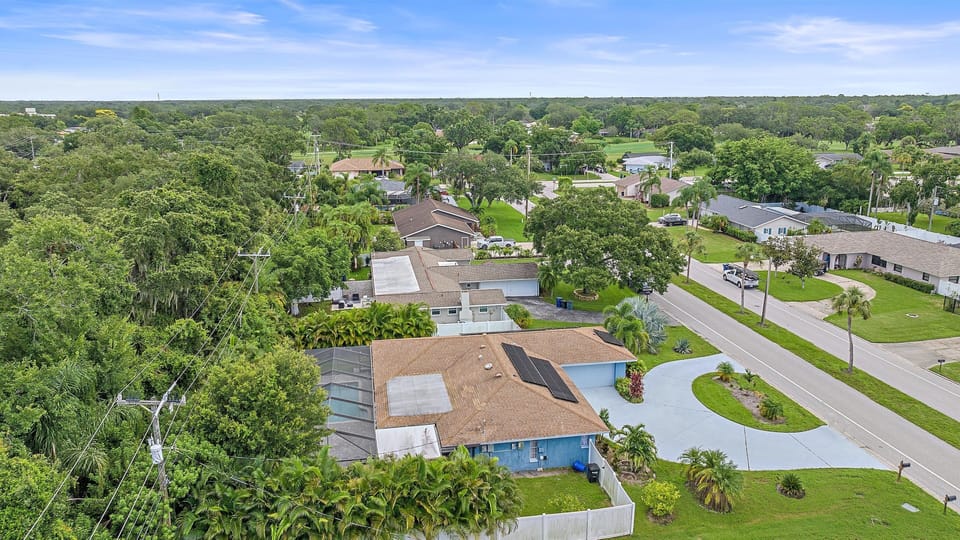 House, 3 Bedrooms | Aerial view