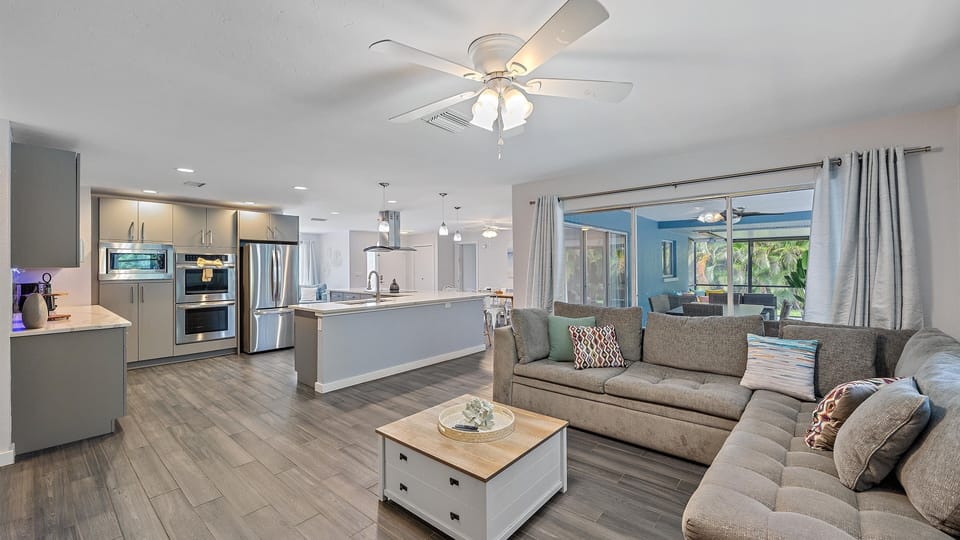 House, 3 Bedrooms | Living area | Smart TV