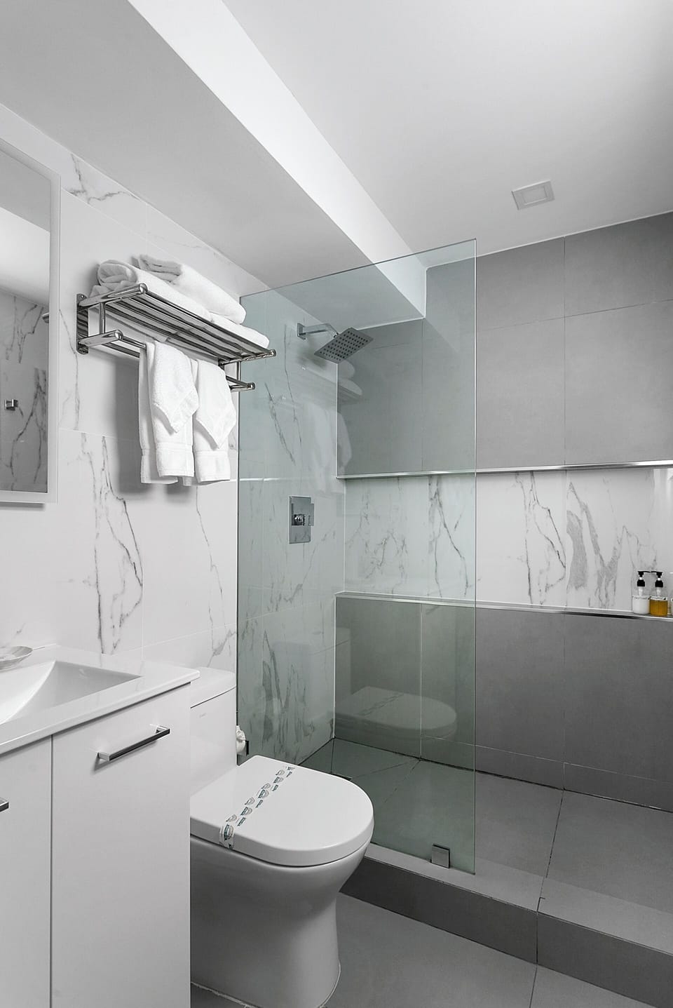 Classic Apartment, Partial Ocean View | Bathroom