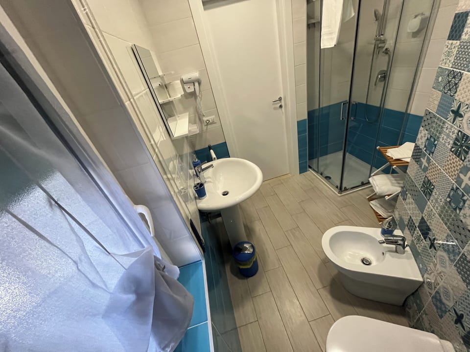 Comfort Quadruple Room, Balcony | Desk, WiFi (free)