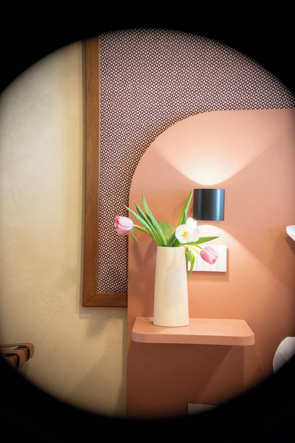 Comfort Double Room | Soundproofing, iron/ironing board, free WiFi