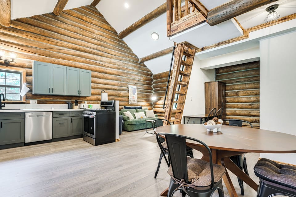 House (1 Bedroom) | Interior