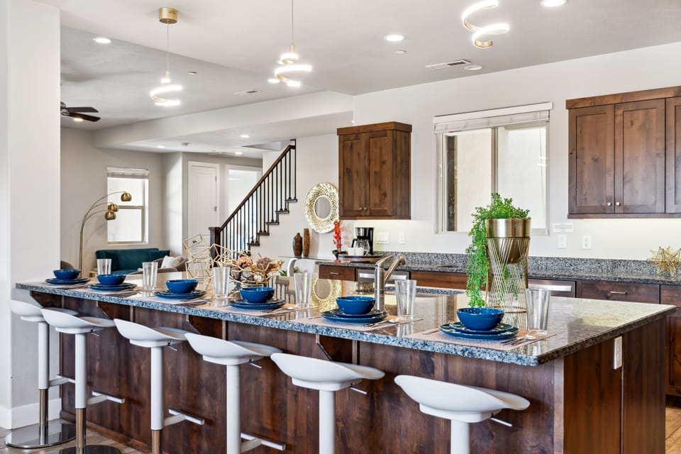 House, Multiple Bedrooms | Private kitchen | Fridge, oven, coffee/tea maker, toaster
