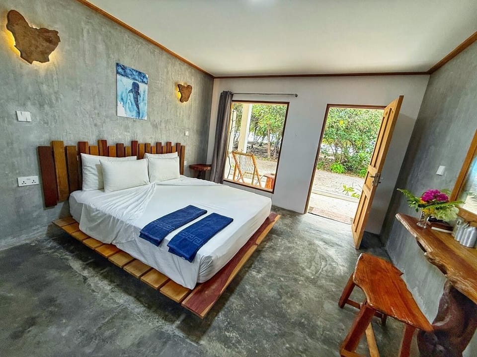 Deluxe Double Room, Beach View | Premium bedding, Tempur-Pedic beds, in-room safe, desk