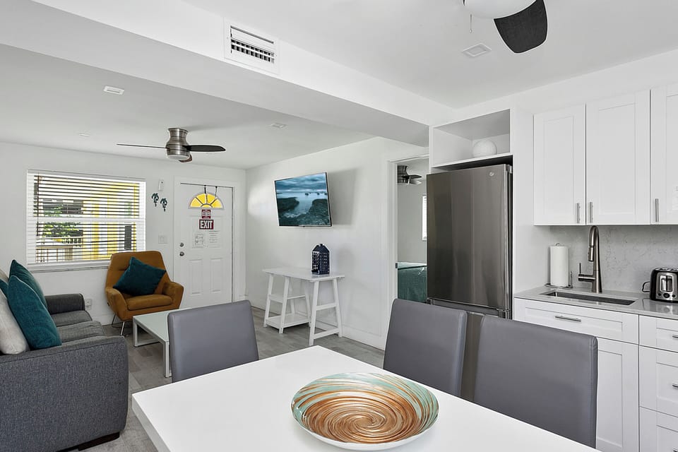 Classic Apartment | Living area