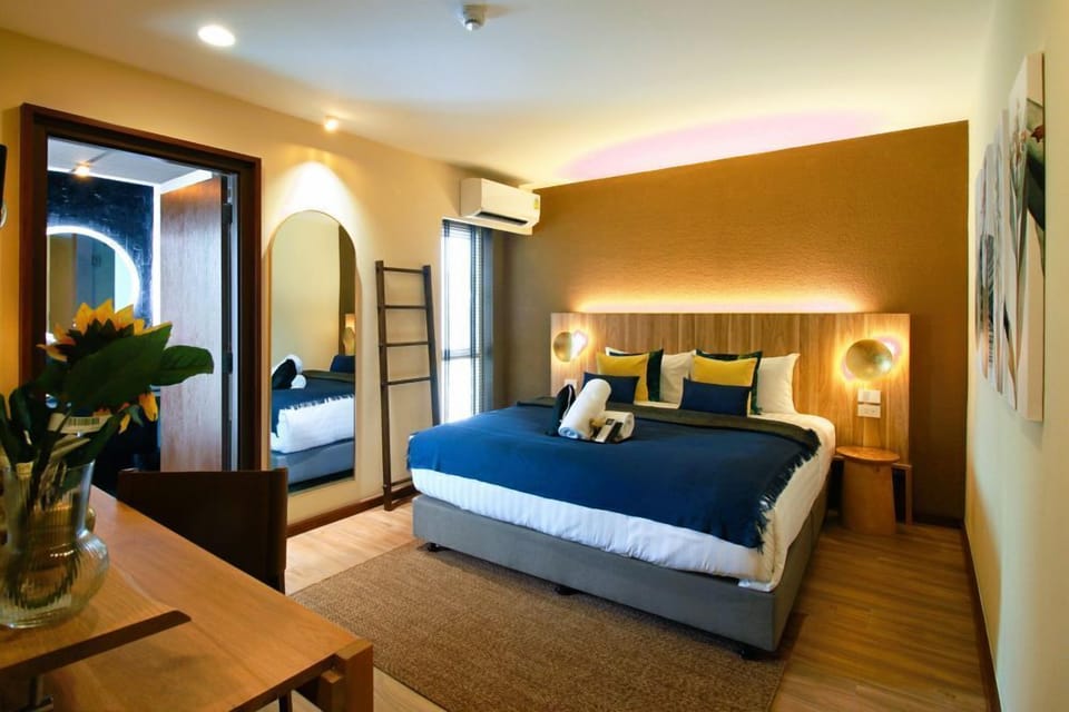 In-room safe, desk, blackout drapes, WiFi (free)