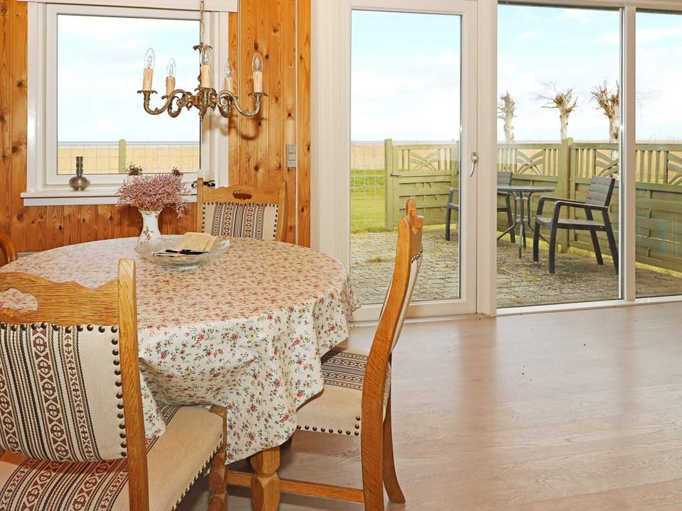 House | Dining