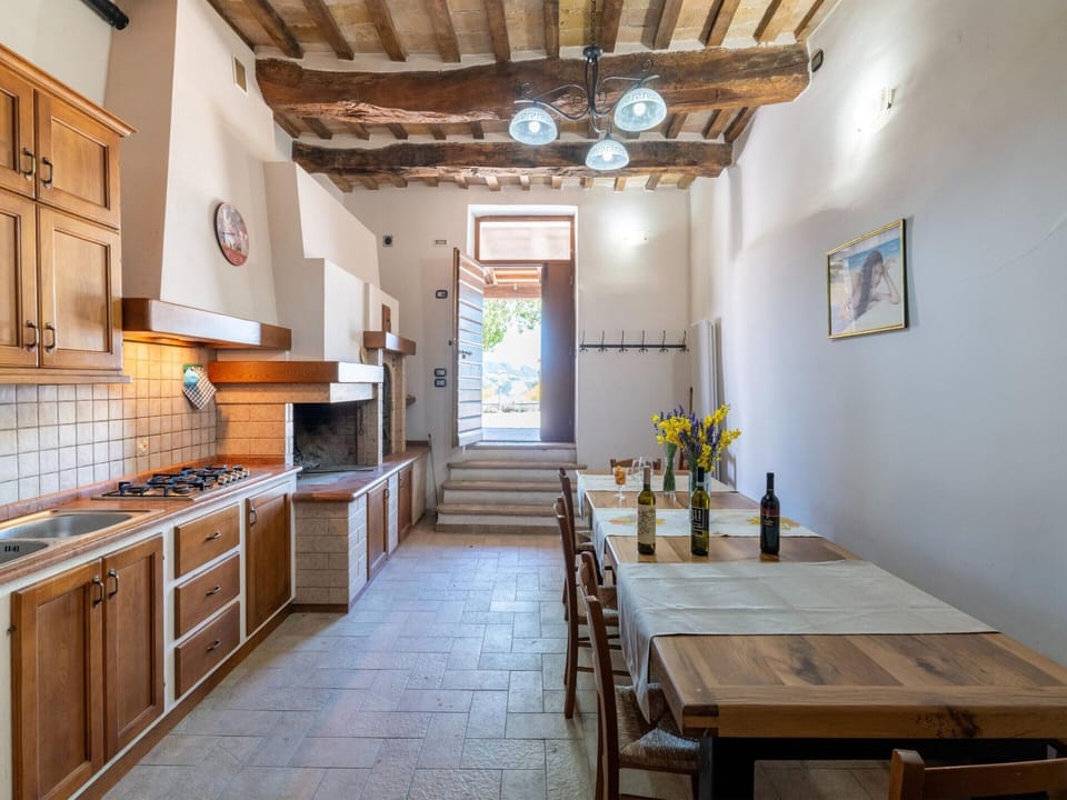 House | Private kitchen | Highchair