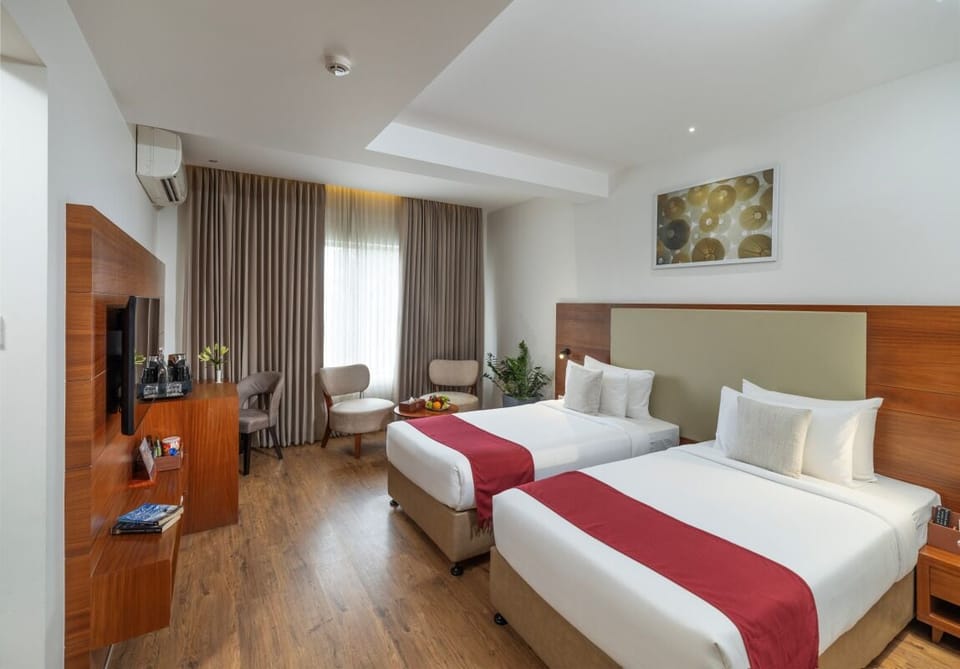 Premium Double Room, City View | In-room safe, desk, laptop workspace, soundproofing