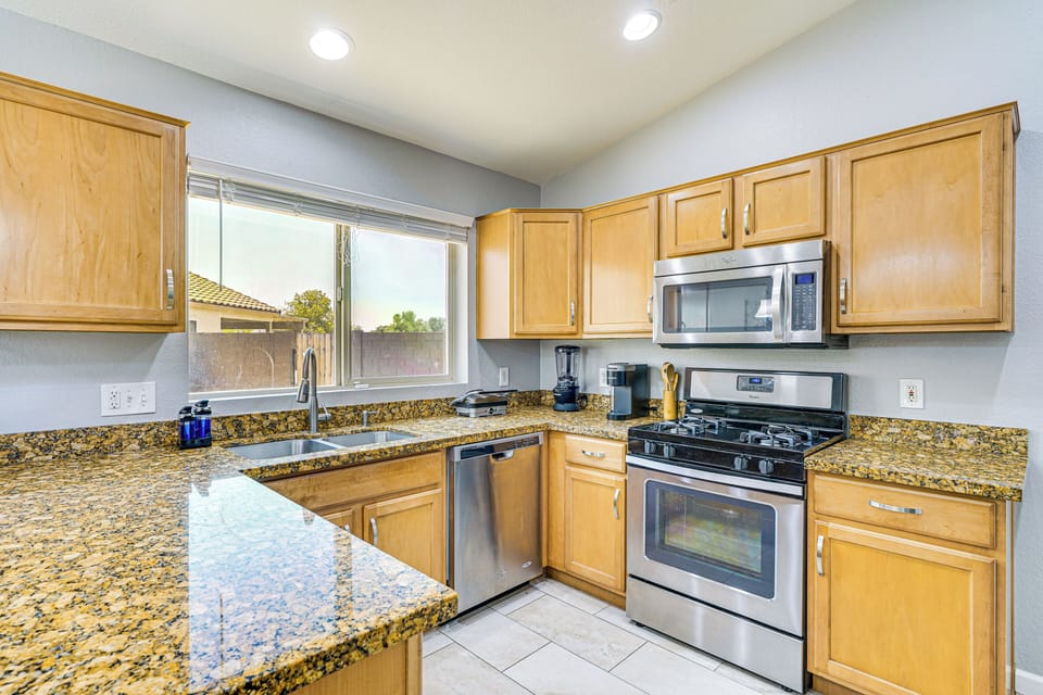 House (3 Bedrooms) | Interior