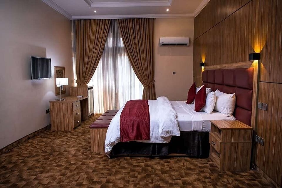 Junior Room, Balcony, City View | Desk, laptop workspace, free WiFi