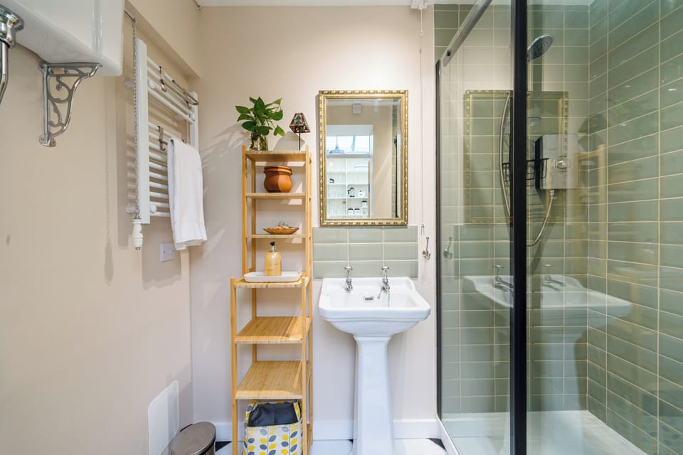 The Regency Studio Apartment in Cardiff