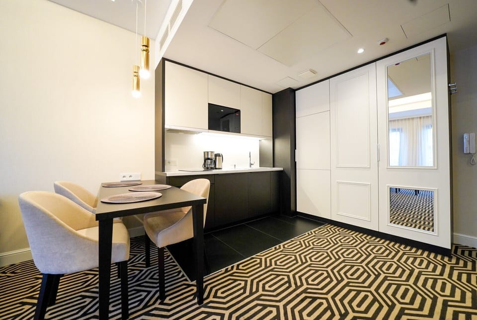 Private kitchenette