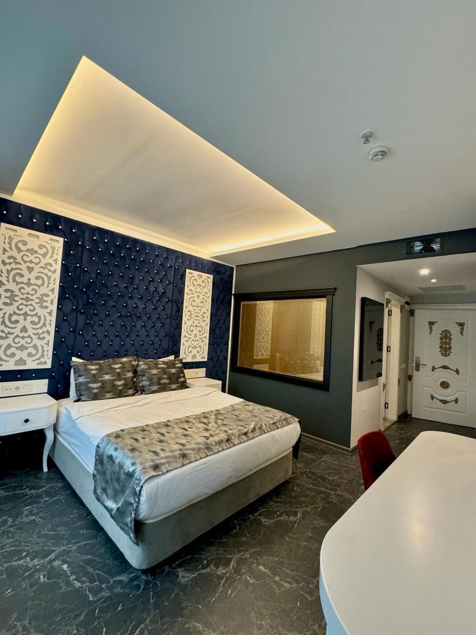 In-room safe, desk, laptop workspace, blackout drapes