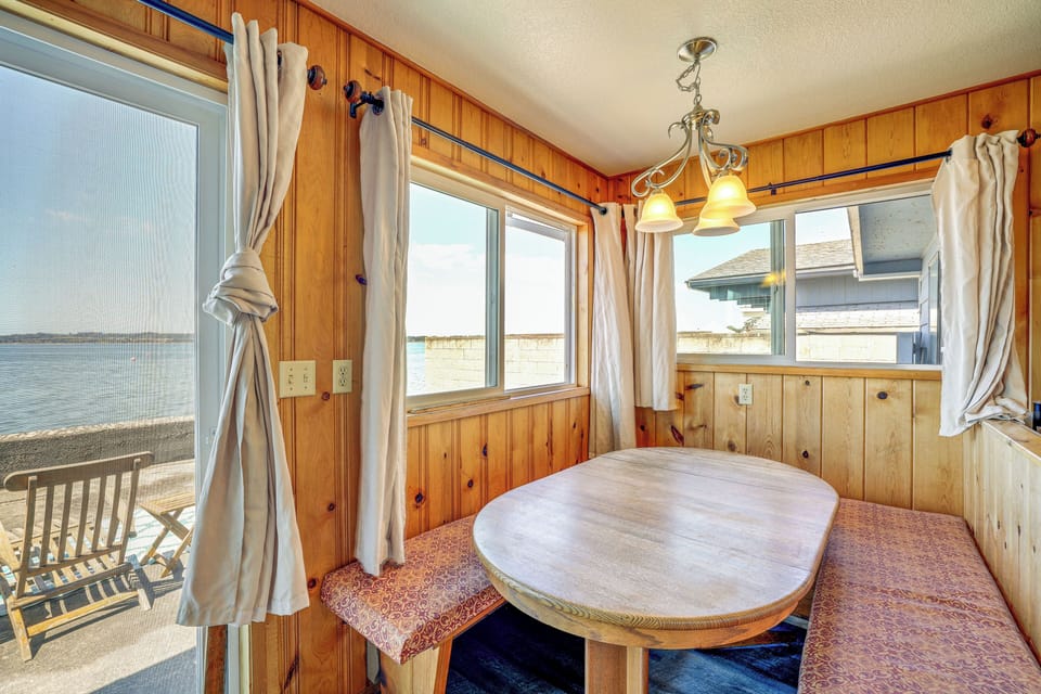 Cottage (2 Bedrooms) | Interior