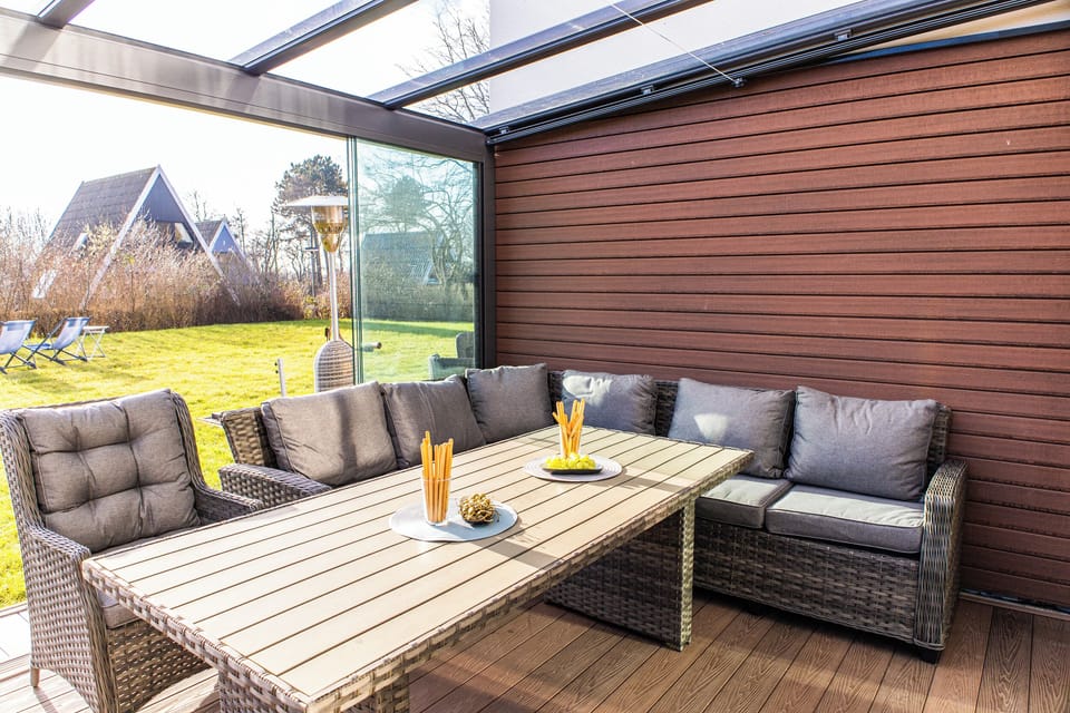 Villa, Garden View | In-room dining