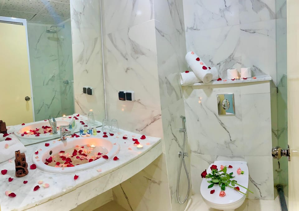 Towels, soap, shampoo, toilet paper