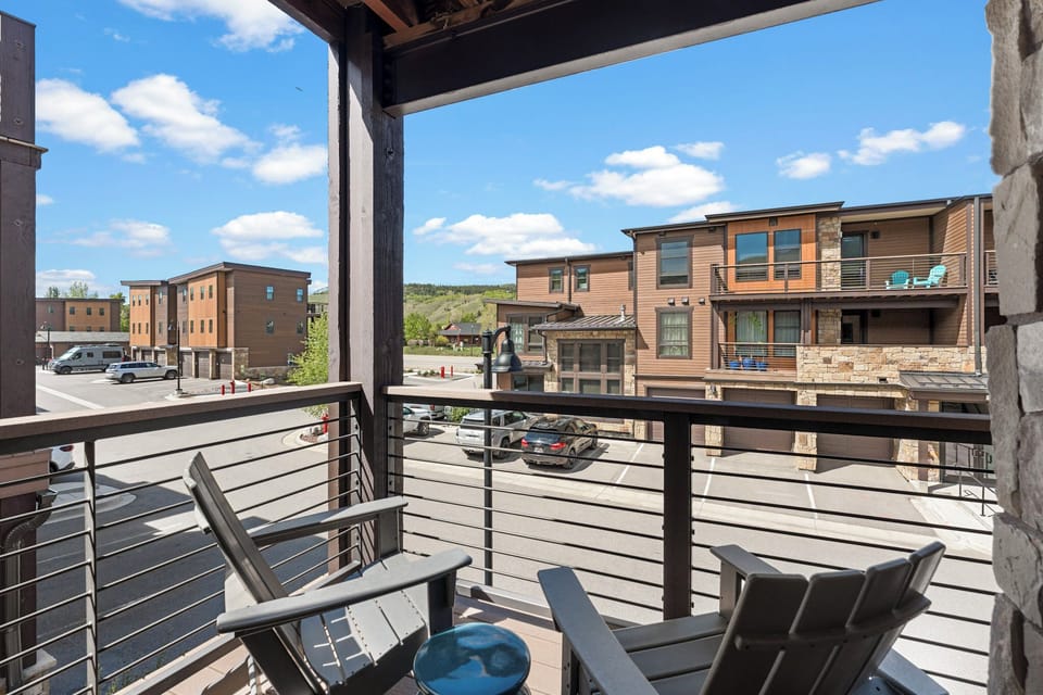 Condo (2 Bedrooms) | Property amenity