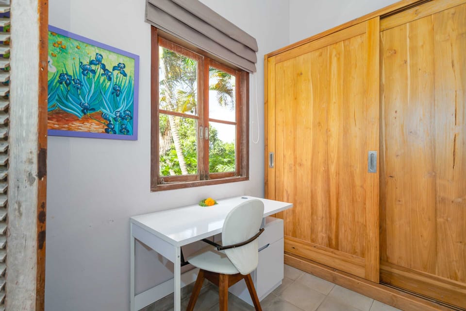 Basic Villa | Bathroom | Free toiletries, hair dryer, bidet, towels
