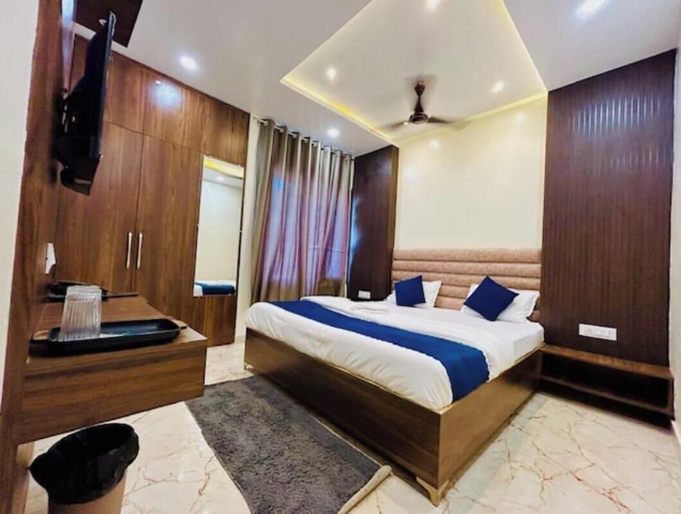 Executive Room | Free WiFi