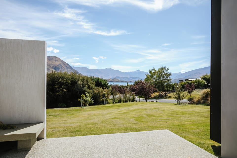 Luxury House, Lake View | Terrace/patio