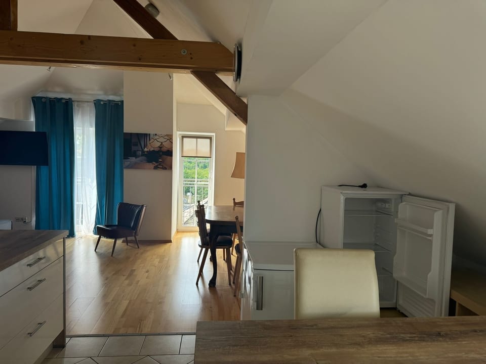 Classic Condo, 4 Bedrooms, Courtyard View | 4 bedrooms, free WiFi