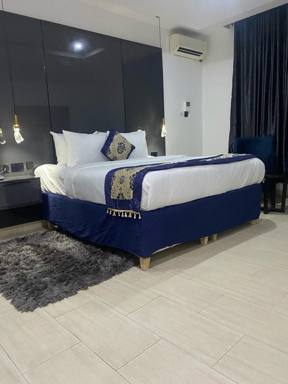 Luxury Single Room | Air conditioning