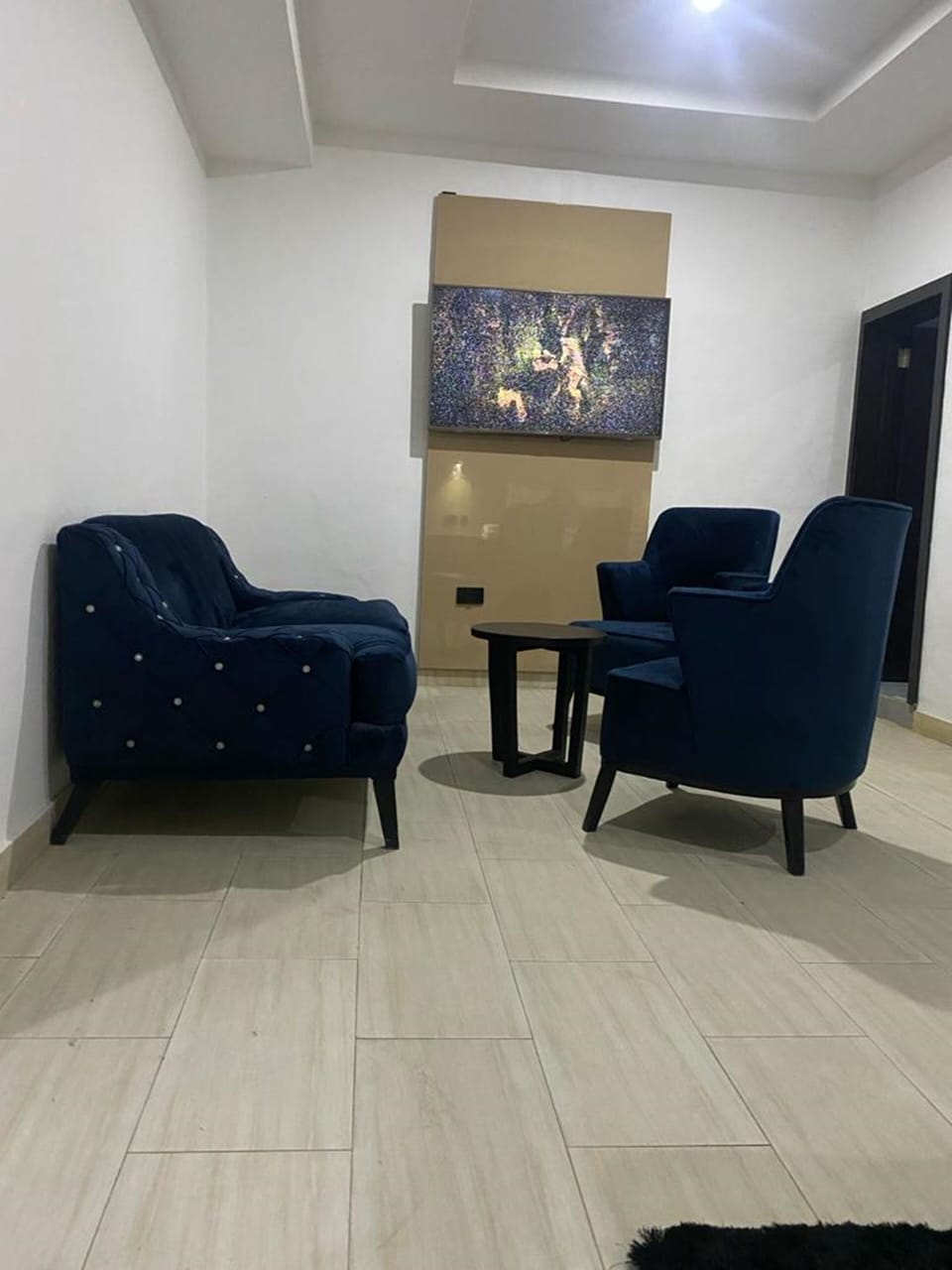 Executive Suite | Living area