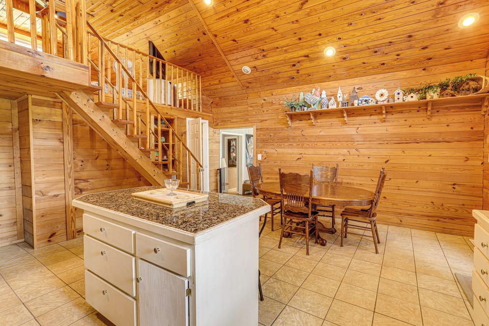 House (2 Bedrooms) | Interior