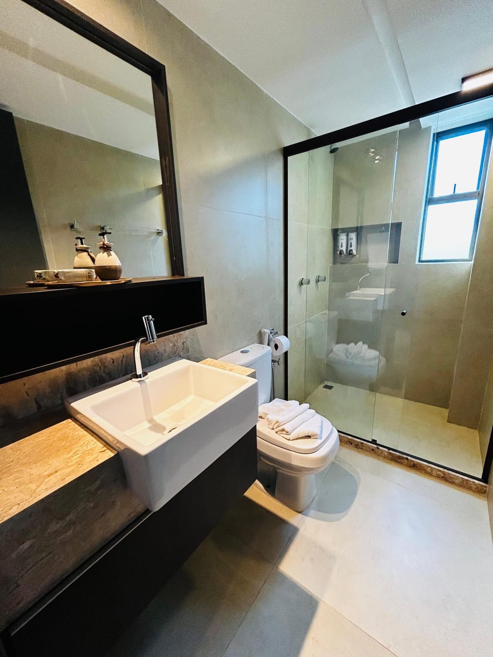 Superior Triple Room | Bathroom | Shower, towels, soap, shampoo