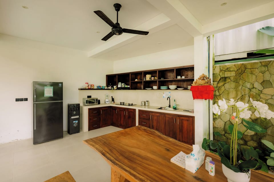 Shared fridge, microwave