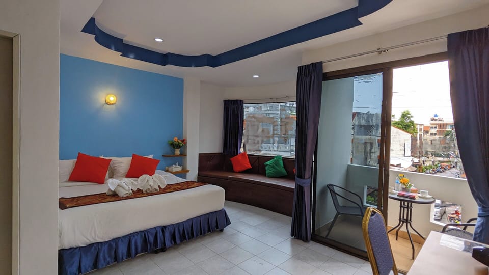 Deluxe Double Room, Balcony | City view