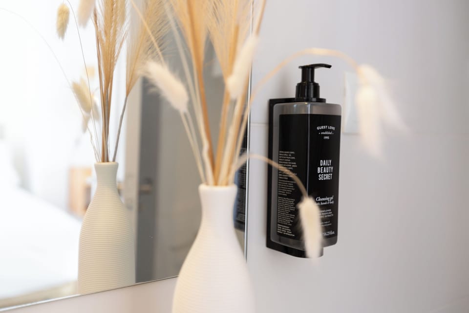 Standard Double Room | Bathroom | Shower, towels, soap, shampoo