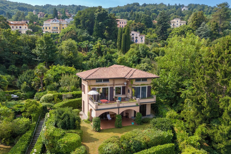 Family Townhome, 2 Bedrooms, Microwave, Mountainside (Il Dipinto Sul Lago Stresa Center) | Front of property