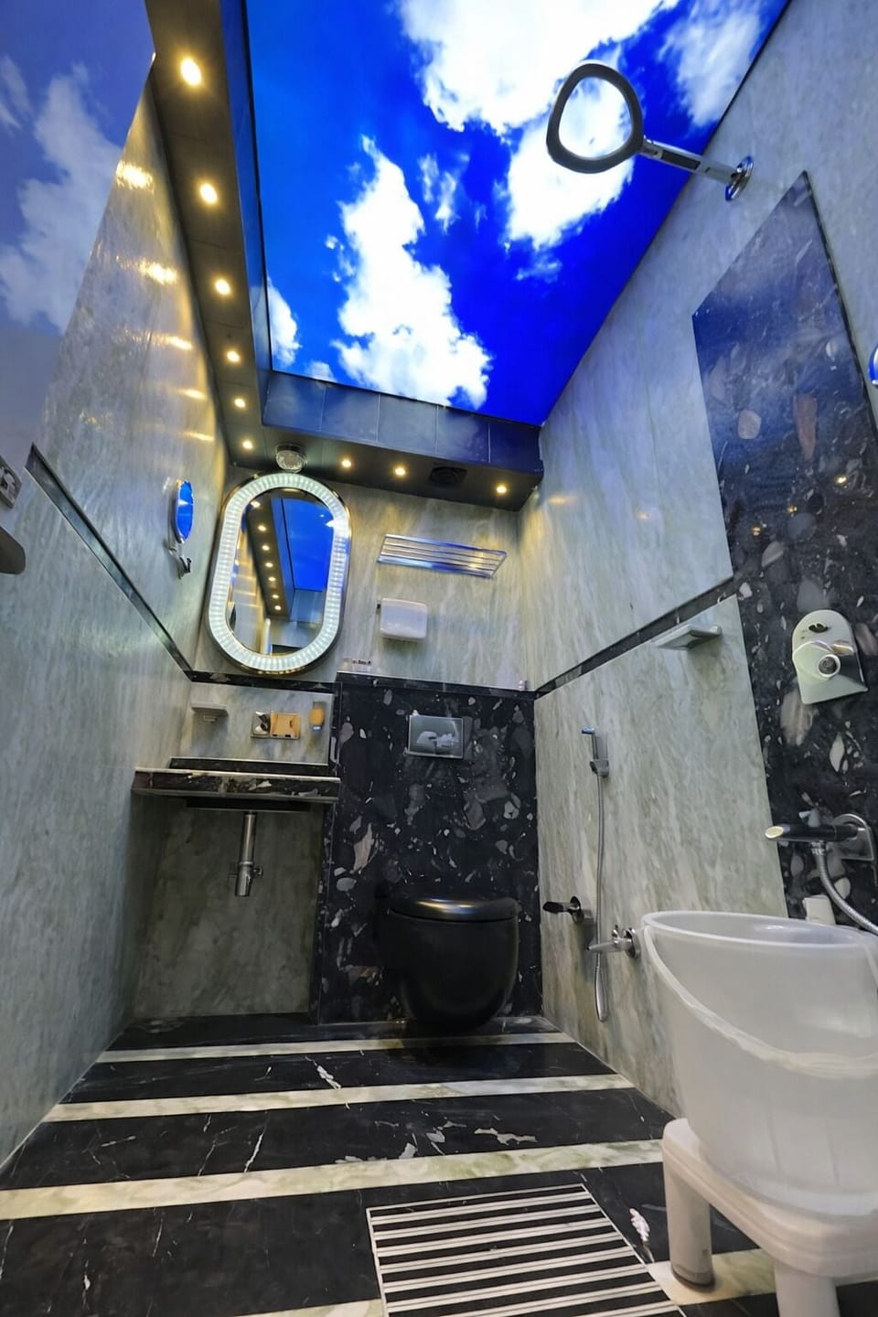 Premium Suite | Bathroom | Shower, towels, soap, toilet paper