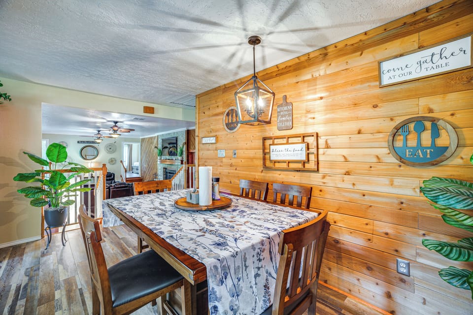 House (3 Bedrooms) | Interior