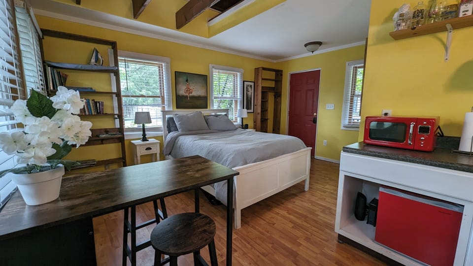 Cabin | Free WiFi, bed sheets