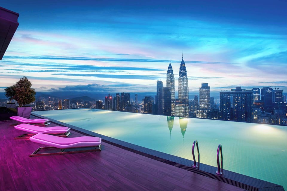 Infinity pool