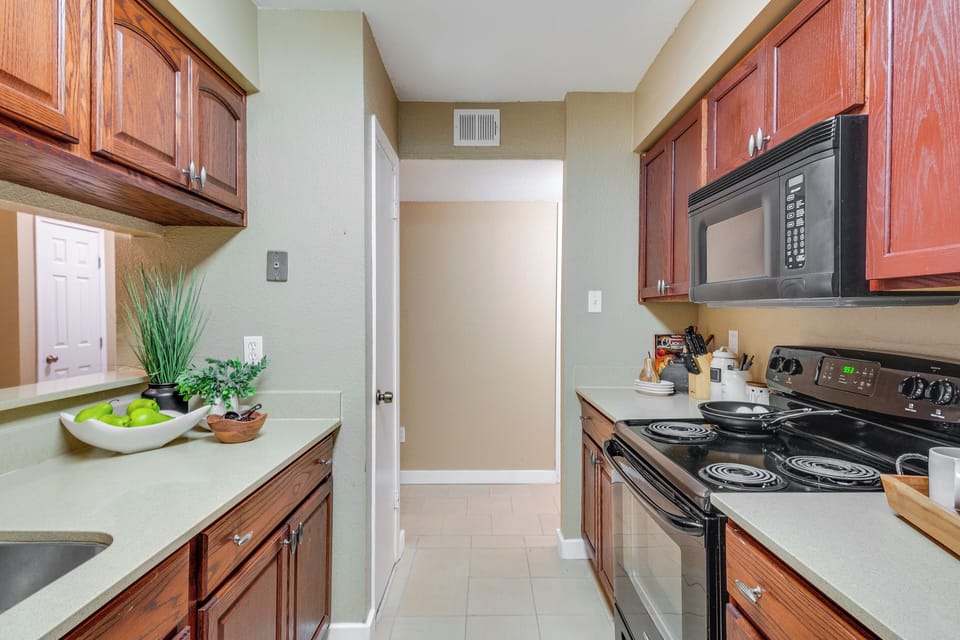 House (2 Bedrooms) | Interior